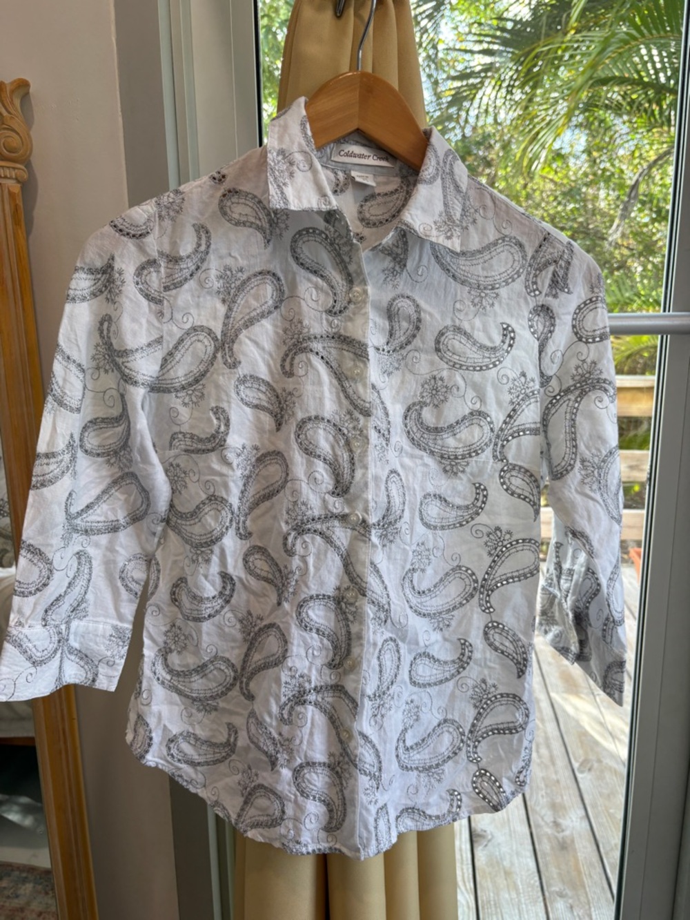 Coldwater Creek White Paisley Button-Up Shirt Size XS